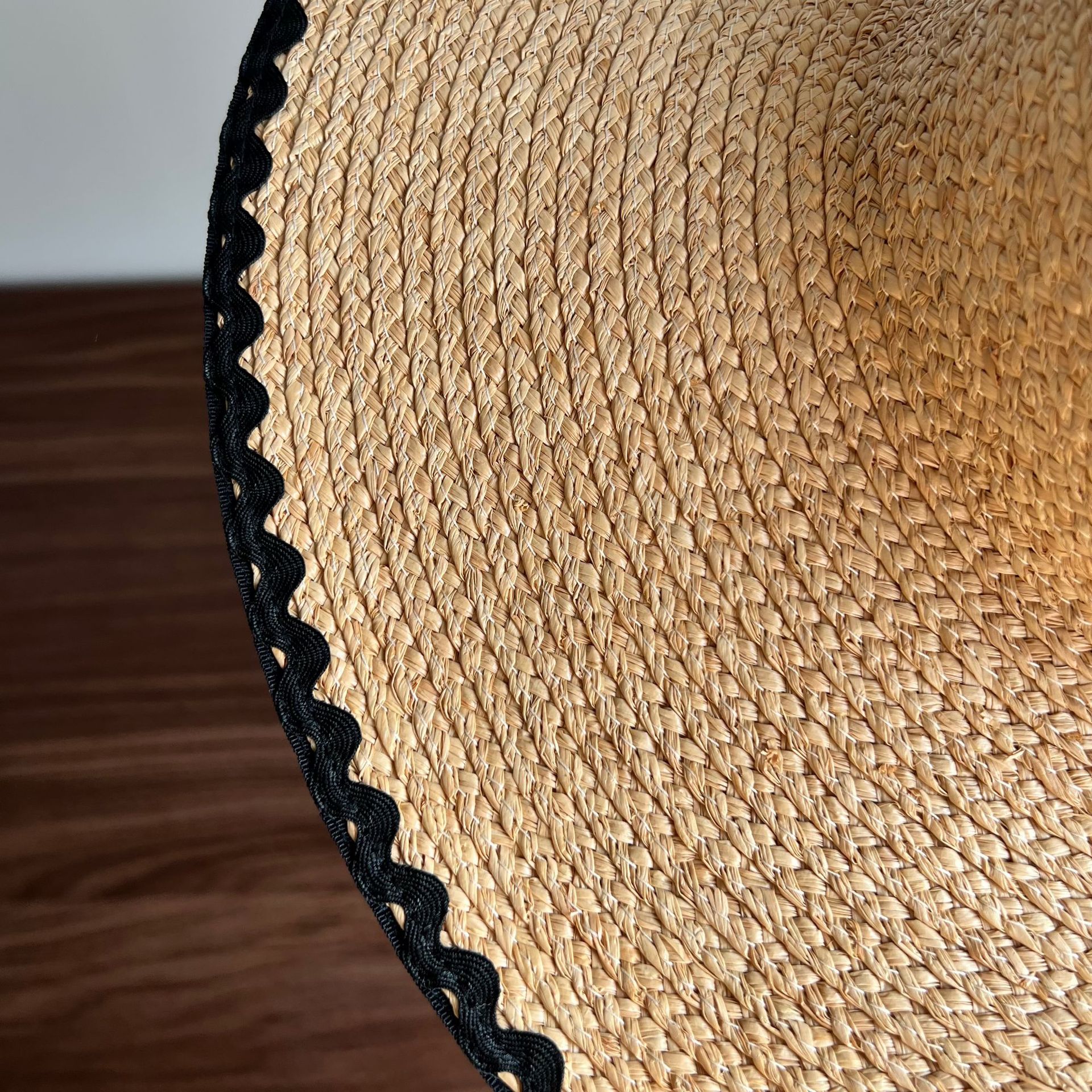 Material and construction detail for product ID 1005061659264