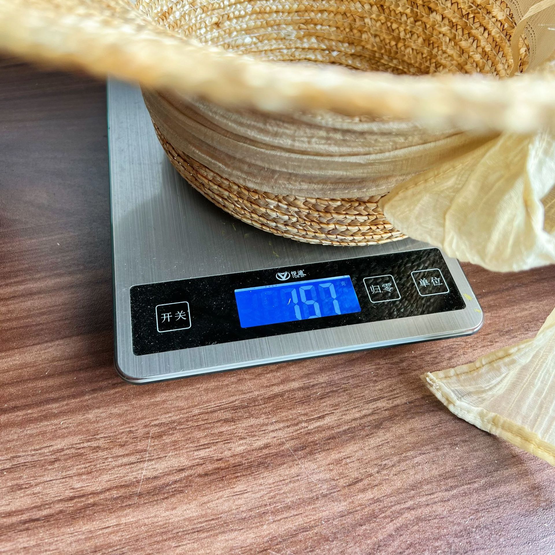 Size and measurement reference for product ID 1022472795438