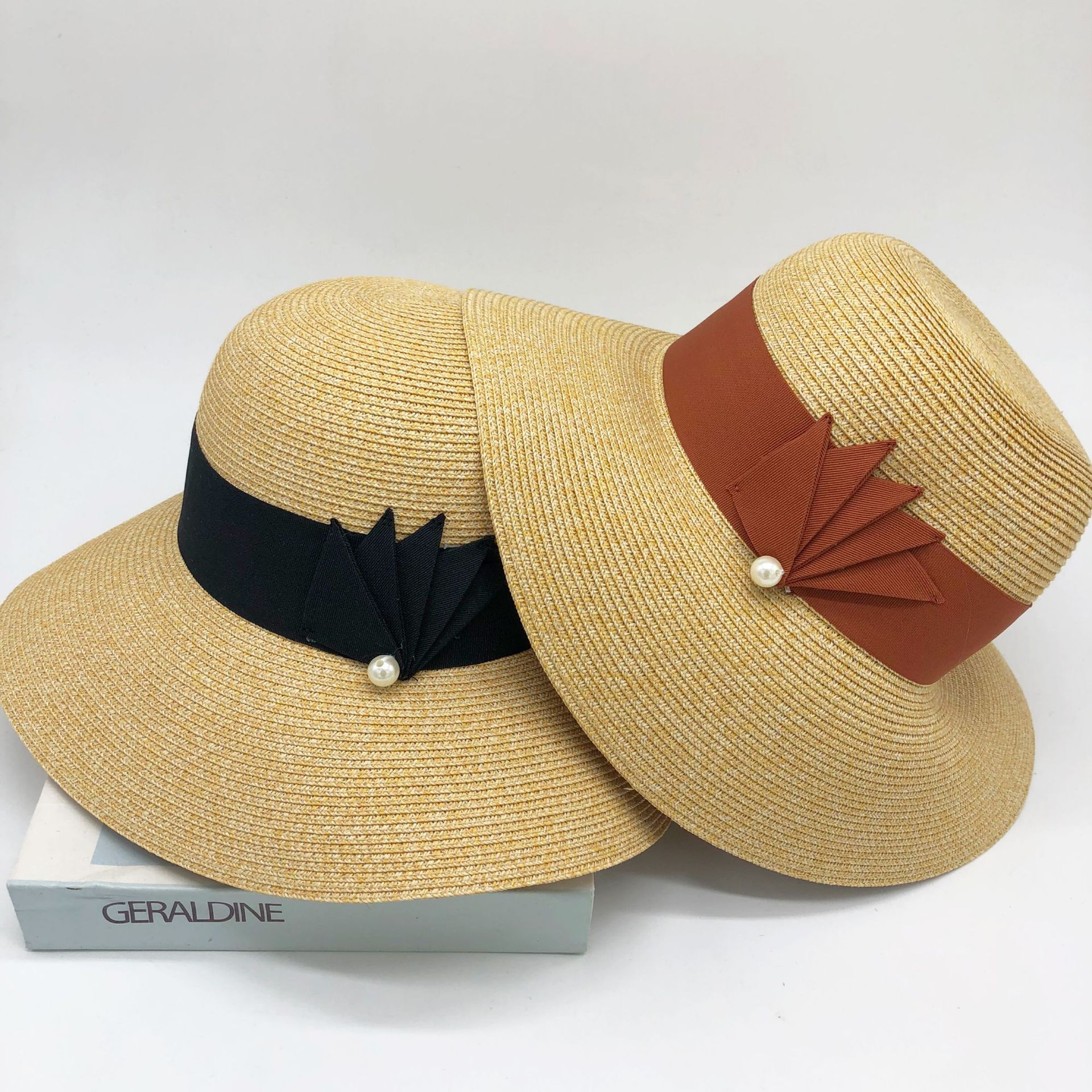 Color or SKU reference for product ID 668779947700
