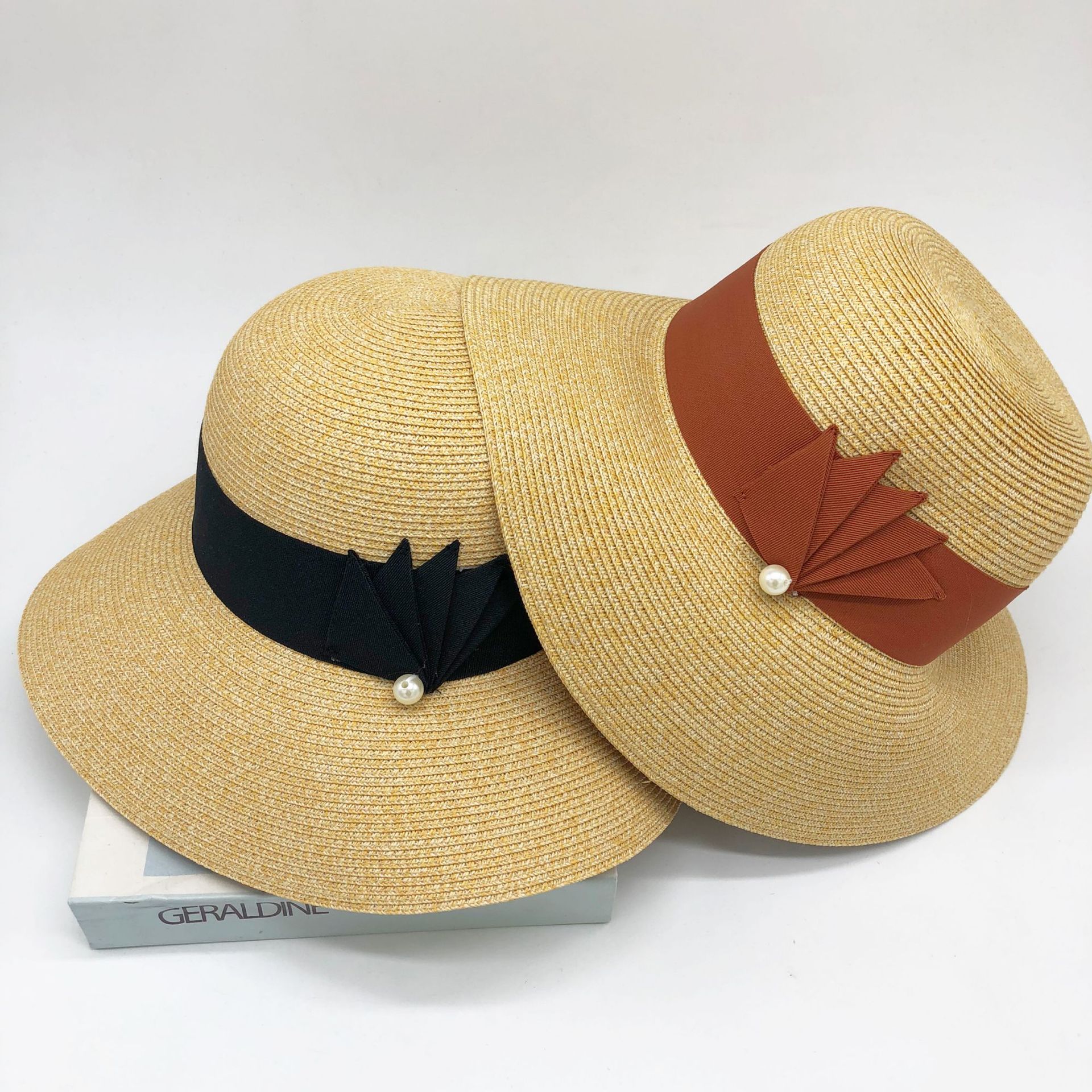 Color or SKU reference for product ID 668779947700