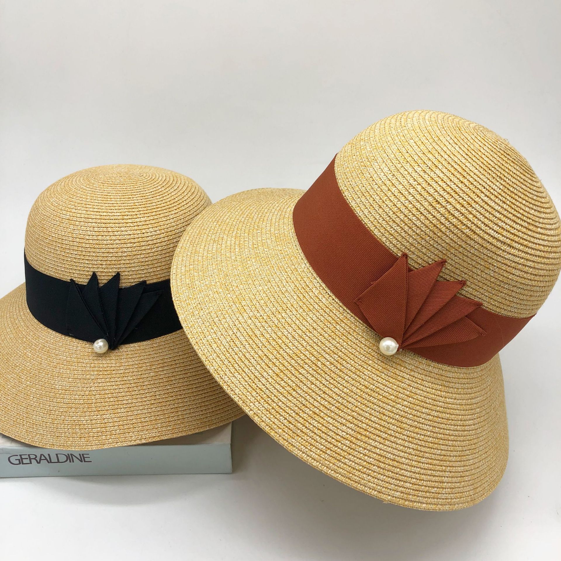 Color or SKU reference for product ID 668779947700