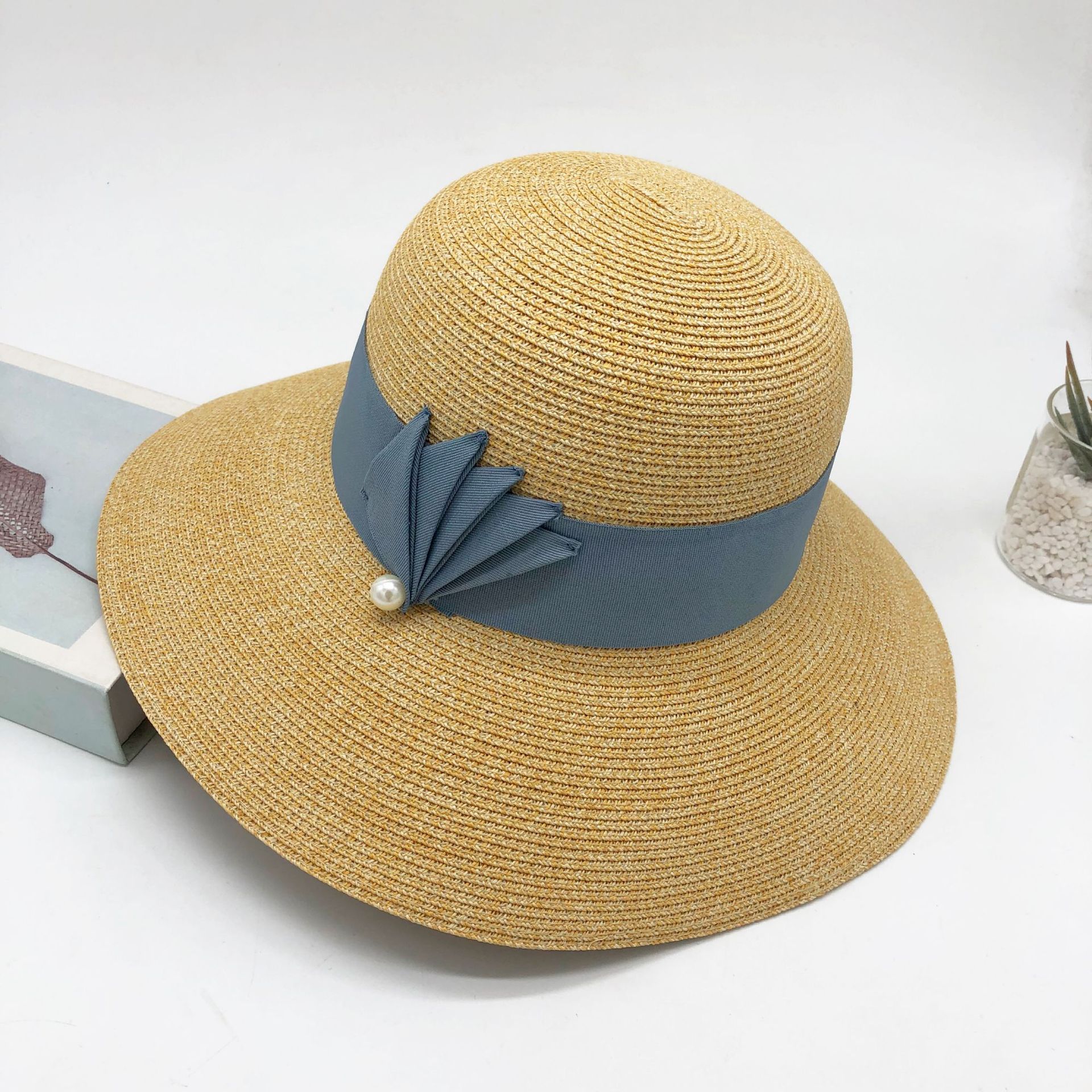 Additional product view for product ID 668779947700