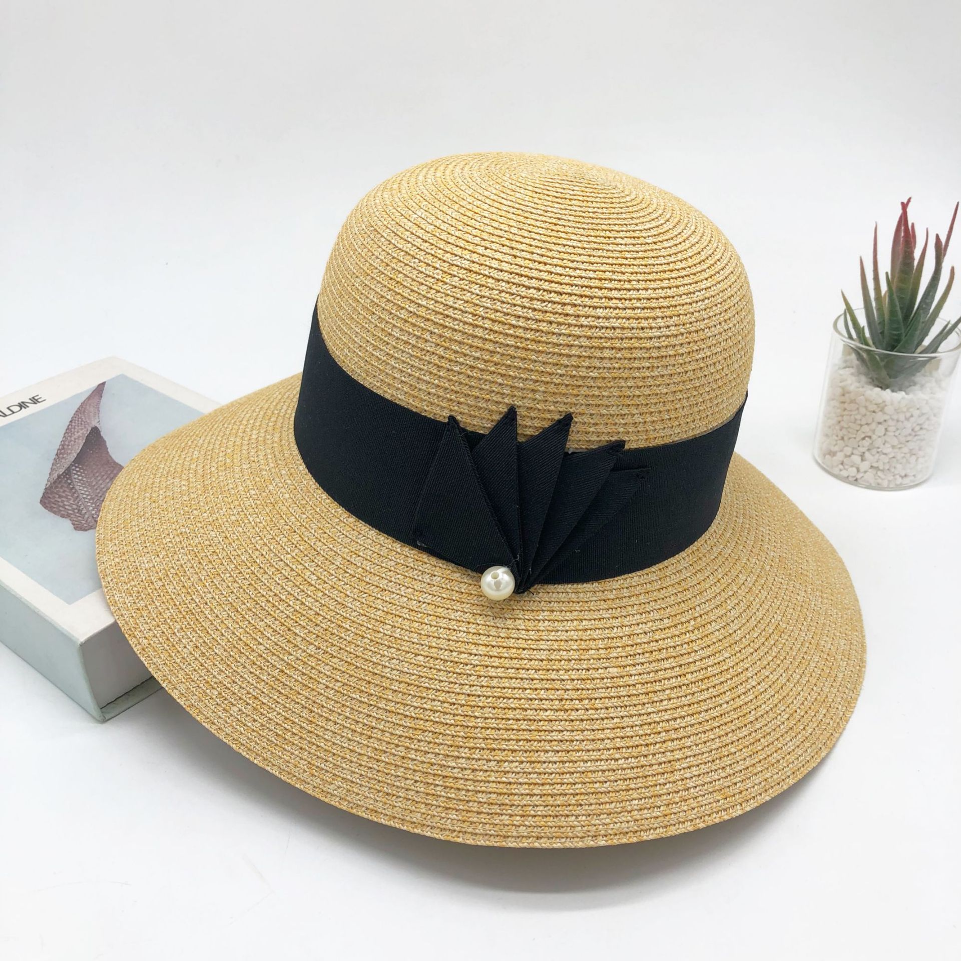 Additional product view for product ID 668779947700