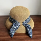 Blue Ditsy Floral color reference