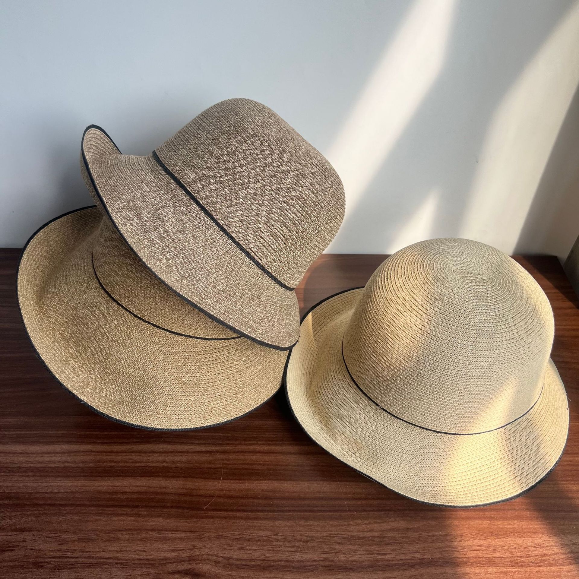 Color or SKU reference for product ID 932913010326