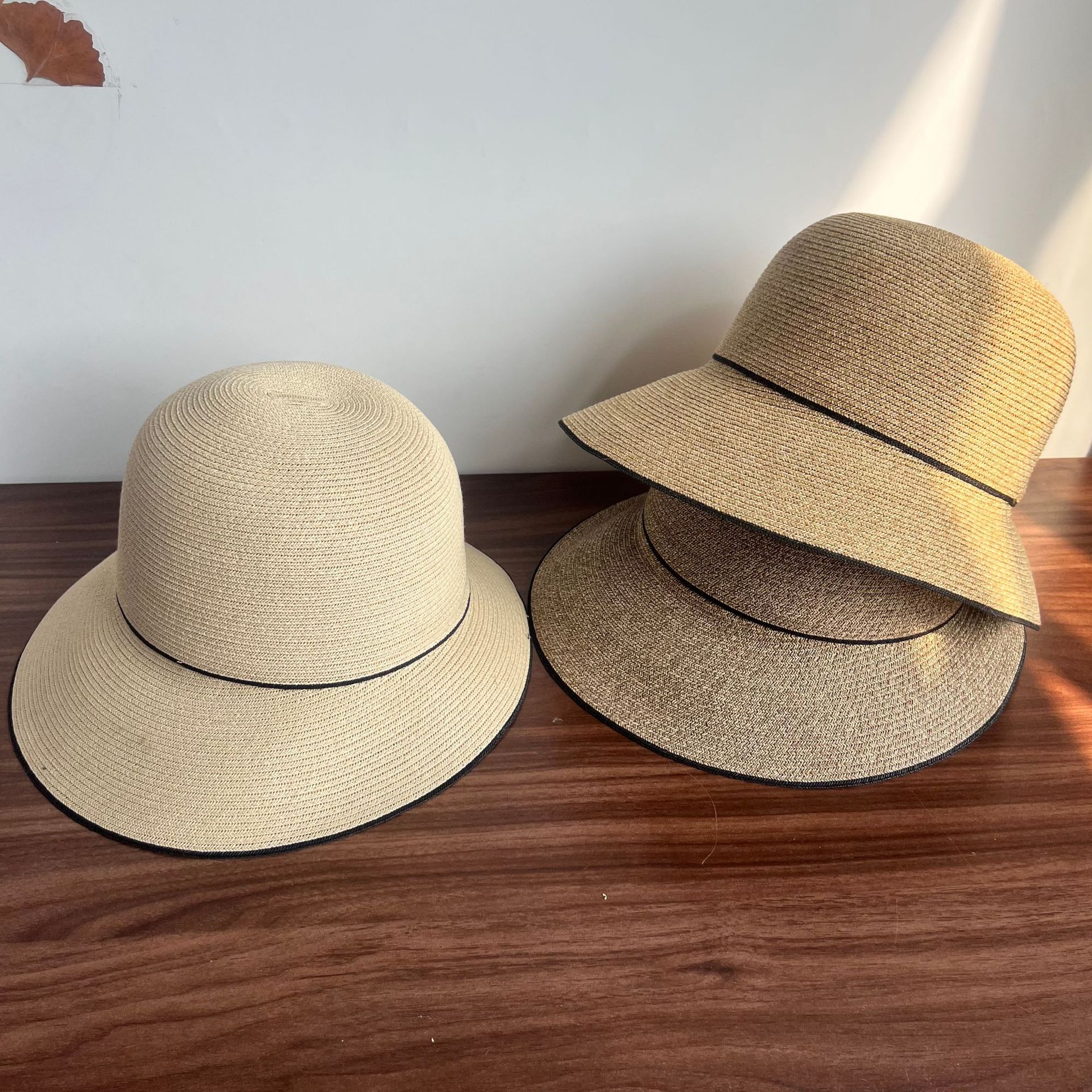 Color or SKU reference for product ID 932913010326