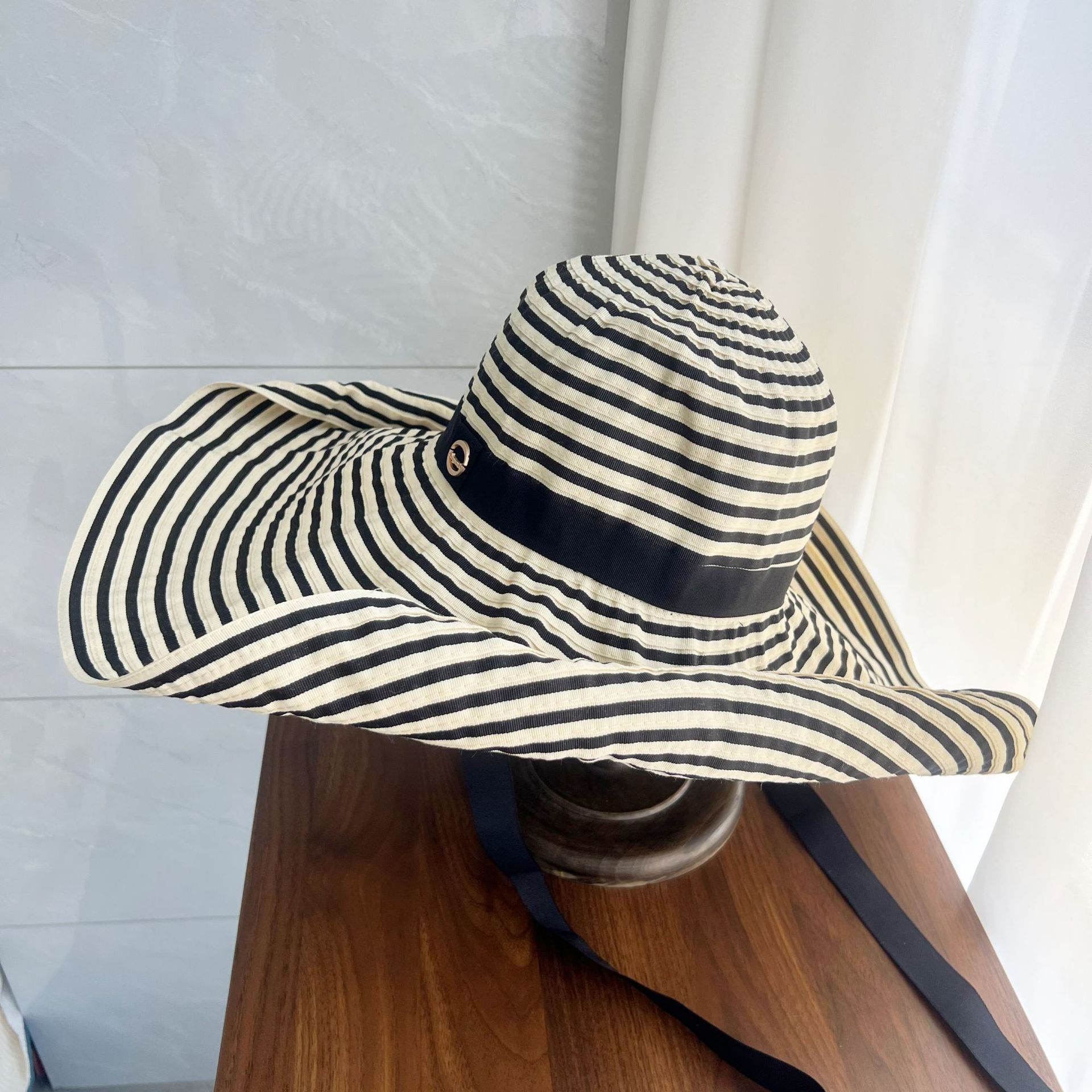 Additional product view for product ID 944565058246